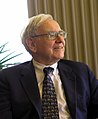 Warren Buffett, direutor executivu de Berkshire Hathaway y una de les persones más riques del mundu.