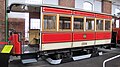 Für den elektrischen Betrieb umgebauter ehemaliger Pferdebahnwagen der Wiener Straßenbahn Type s2 von 1871.