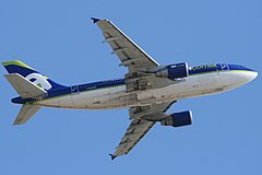 Air Comet, blue livery, side/below