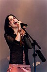 Andrea Corr på Glastonbury 1999.