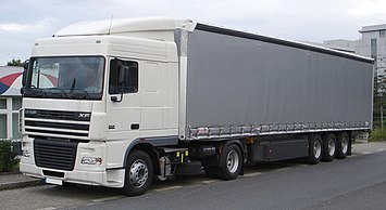 DAF XF95 Gardinenplanensattelzug