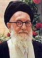 Mohammad Kázem Sariatmadari (1906-1986) nagyajatollah, a sah mérsékelt iszlám ellenzékének vezéralakja. Sariatmadari az iszlám forradalom előtt az alkotmányos monarchiát támogatta, teológiailag élesen szemben állt Homeinivel, ellenzte a teokráciát.