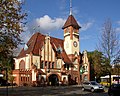 Nikolassee (entrance building)