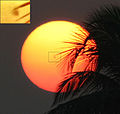 Çıplak gözle görünen bir güneş lekesi, Bangladeş, Ocak 2004.