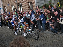 Fabian Cancellara en Sylvain Chavanel op de Muur van Geraardsbergen