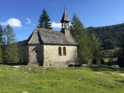 50. Platz: MarcoWischumerski Neu! mit Almkapelle St. Anna, Bruchsteinbau mit Scharschindeldach und Dachreiter, erbaut 1906.
