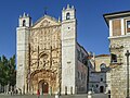 Samostanska cerkev San Pablo in Colegio de San Gregorio, kjer je potekala Valladolidska razprava, izvor prvih tez o človekovih pravicah (zakoni Burgosa) in palača Pimentel, kraj rojstva španskega kralja Filipa II.