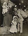 Italian immigrant family at Ellis Island (1905)