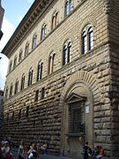 Palacio Medici Riccardi, de Michelozzo (1444)[24]​