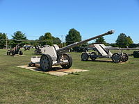 PaK 43と並んだPaK 43/41（アメリカ陸軍兵器博物館）