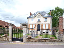 Skyline of Barbonne-Fayel