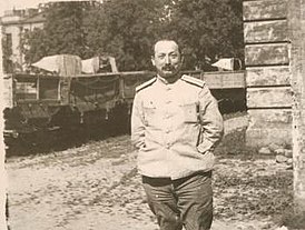 Дан в форме военного врача. 1916 год