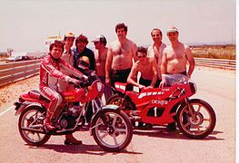 El 1980 a Calafat, amb Min Grau i membres de l'equip