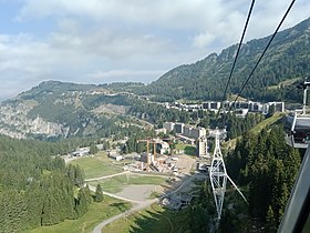 Vue aérienne de la station.