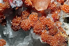 Orpiment, réalgar, barytine, calcite 300.4.FS2014.jpg