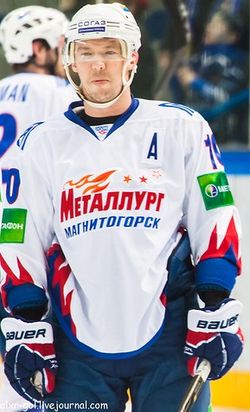 Sergei Mozyakin 2012-10-08 Amur—Metallurg Magnitogorsk KHL-game.jpeg