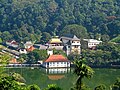 Chùa Phật Bộ ở Kandy, ngôi chùa quan trọng nhất của Sri Lanka.