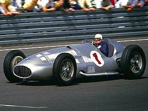 In Formule 1-auto fan it merk Mercedes-Silberpfeil (1939)