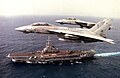 La Foch sorvolata da due F14 Tomcat americani