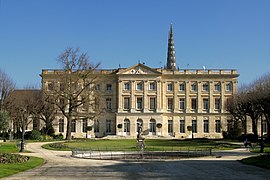 Facade at rear overlooking garden