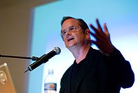 Lawrence Lessig - Author "Free Culture"