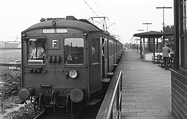 1st generation S-train at Lyngbyvej St