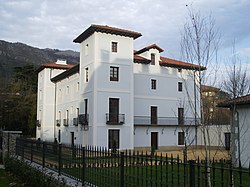 Palacio Insausti, seu d'a Real Sociedad Bascongada de Amigos del País