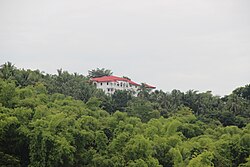 A house in Ivisan