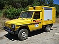 Véhicule 4 × 4 de logistique Peugeot P4 de l'ONF du Var en 2006.