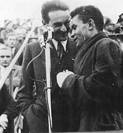 Csík Tibor (jobbra) Szepesi Györggyel a Budapesten rendezett főiskolai világbajnokságon (1949. augusztus 21.)