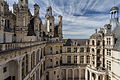 Lo castèl de Chambord, bastit de tufa de Léger.