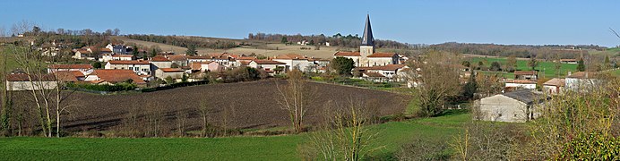 Montboyer, Charente, France, panoramic SE view