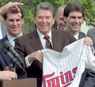 Sal Butera Ronald Reagan Steve Lombardozzi 1987 Twins (cropped).png