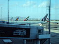 Boeing 777 de Emirates en el Aeropuerto Internacional de la Ciudad del Cabo, Sudáfrica