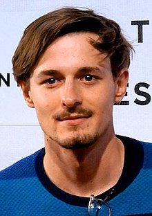 Giles Matthey (cropped).jpg