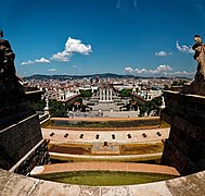 Barcelona - Montjuïc - Mirador del Palau Nacional - Panorama View towards Plaça d'Espanya between l'Aigua (1929) & 'La Terra' (1928) by Frederic Marès i Deulovol - 4 Ionic Columns (1928, rebuilt in 2011) by Josep Puig i Cadafalch 01.jpg