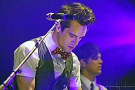 Brendon Urie Sokol Auditorium Omaha 2011.jpg