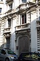 Détail de la porte d'entrée du Palais Marie-Levy (traitement pour faire ressortir les détails de l'ombre)