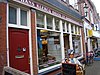 Winkel-woonhuis met gevel