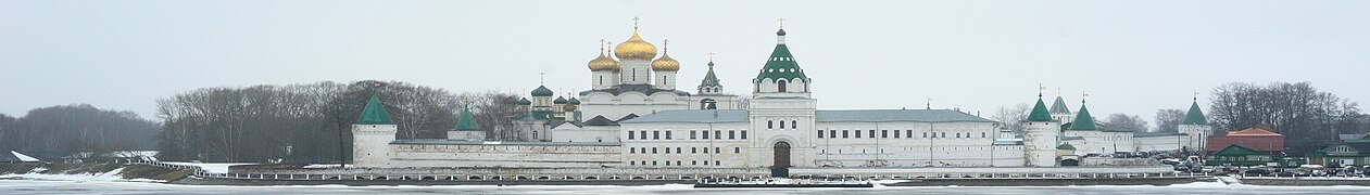 Стрелка Костромы и Волги. Ипатьевский монастырь.jpg