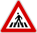 Segnale di preavviso di attraversamento pedonale in uso a partire dal 1990.