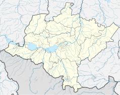 Mapa konturowa powiatu nyskiego, blisko centrum na lewo znajduje się punkt z opisem „Otmuchów”