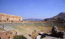 Les gradins du théâtre