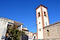 Vista parcial del caserío de Los Santos (Castielfabib), con detalle de la torre-campanario de la parroquial (2015).