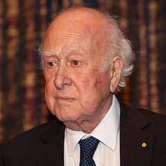 Nobelpristagaren Peter Higgs under presskonferens i Stockholm, december 2013.