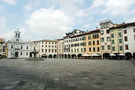 Vista de la plaza San Giacomo