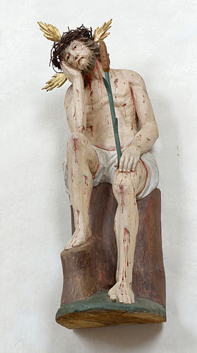 Ecce Homo. Раскрашенная деревянная статуя из церкви Святого Маврикия в Вилландро (Италия)