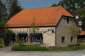 Stütings watermolen, waarin de plaatselijke bibliotheek is gevestigd