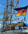 „Dienstflagge der Seestreitkräfte“ an der Gorch Fock