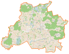 Mapa konturowa gminy Sierakowice, na dole znajduje się punkt z opisem „Rębienica”